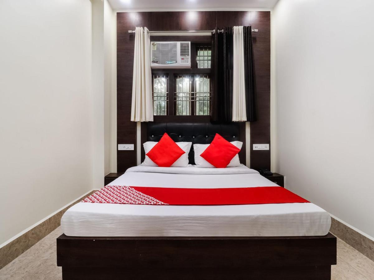 Oyo 77158 Hotel Swastik Palace Bhiwandi Luaran gambar