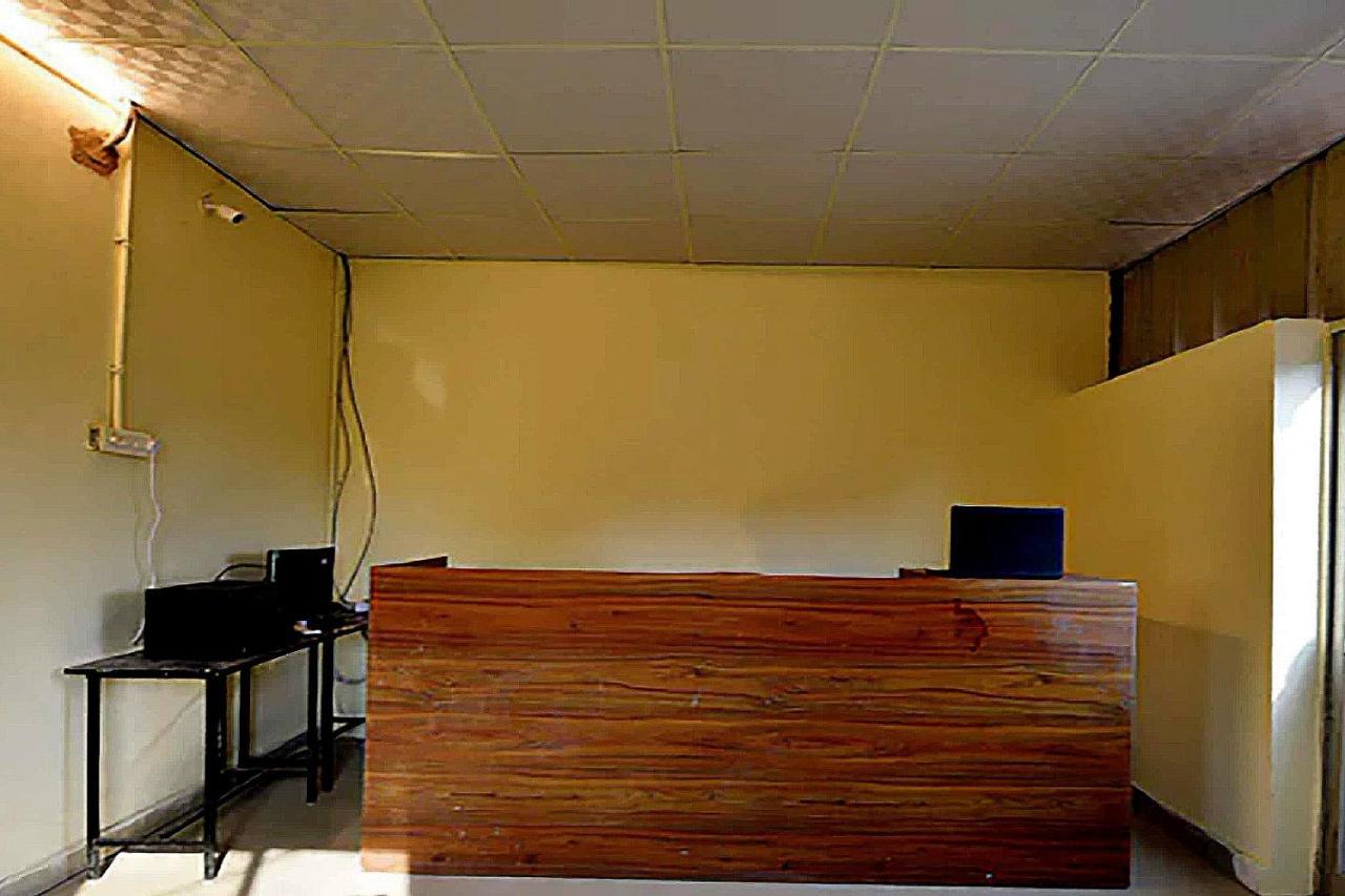Oyo 77158 Hotel Swastik Palace Bhiwandi Luaran gambar